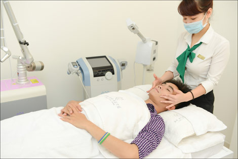 kham pha bi quyet lam dep da cua nghe si viet - 9
