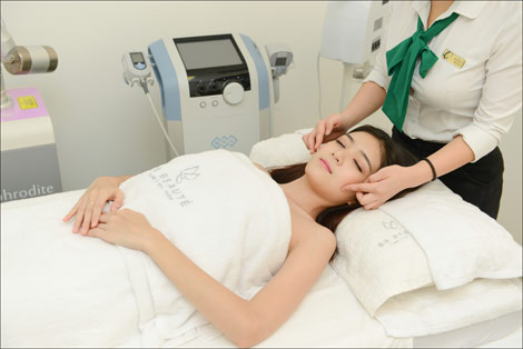 kham pha bi quyet lam dep da cua nghe si viet - 8
