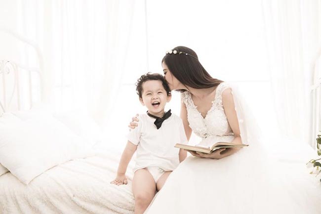 & quot;Hoàng tử tóc xù & quot; cực đáng yêu của Trương Quỳnh Anh