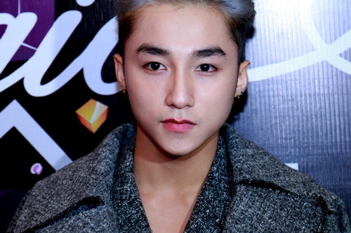 son tung m-tp gay chu y voi moi hong chum chim - 1