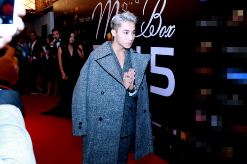 son tung m-tp gay chu y voi moi hong chum chim - 3