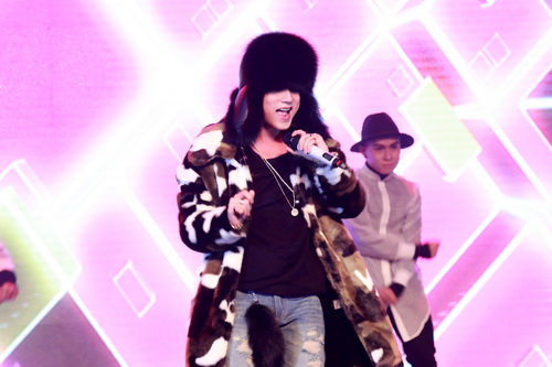 son tung m-tp gay chu y voi moi hong chum chim - 13