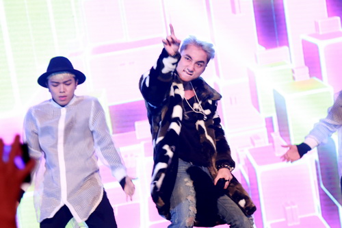 son tung m-tp gay chu y voi moi hong chum chim - 14