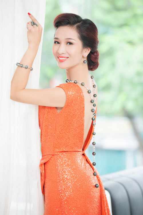 4 sao nu tuoi mui xinh dep va thanh cong trong showbiz - 3
