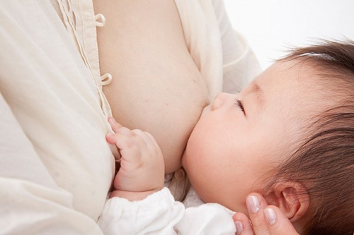 Cai sữa cho con bằng tỏi một phát ăn ngay - 1