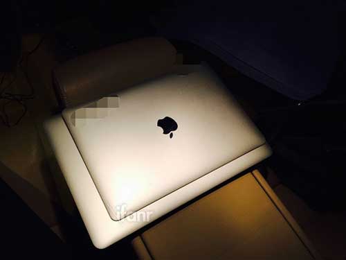 anh macbook air 12 inch cua apple bi lo - 2