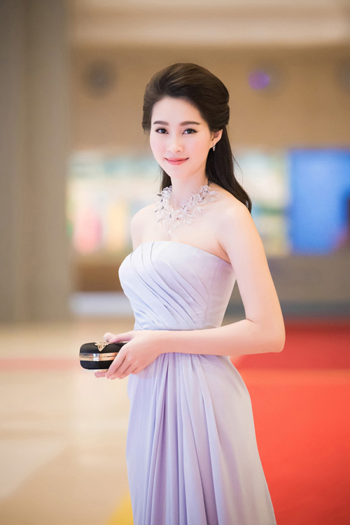 top 7 sao viet so huu toc mai danh phong dep nhat - 14