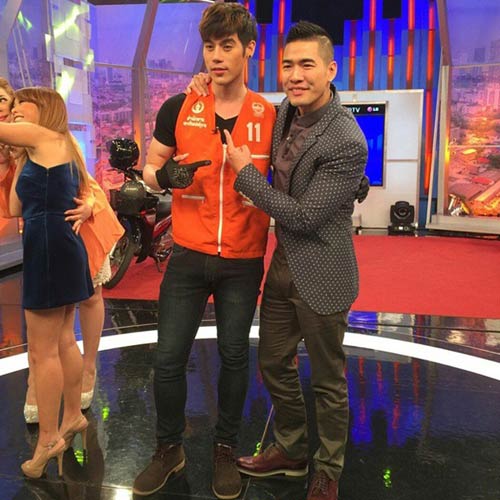 chang xe om thai lan “hop hon” phai nu vi qua dien trai - 4