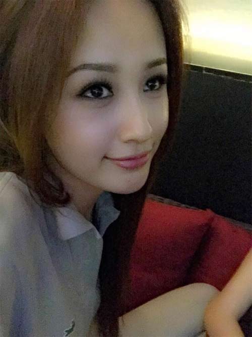 hai con jennifer pham than thiet om nhau ngu - 10