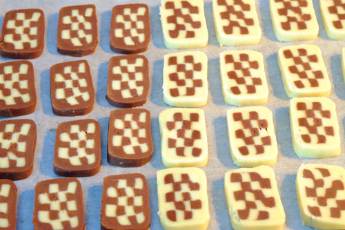Bánh quy hình bàn cờ giòn tan