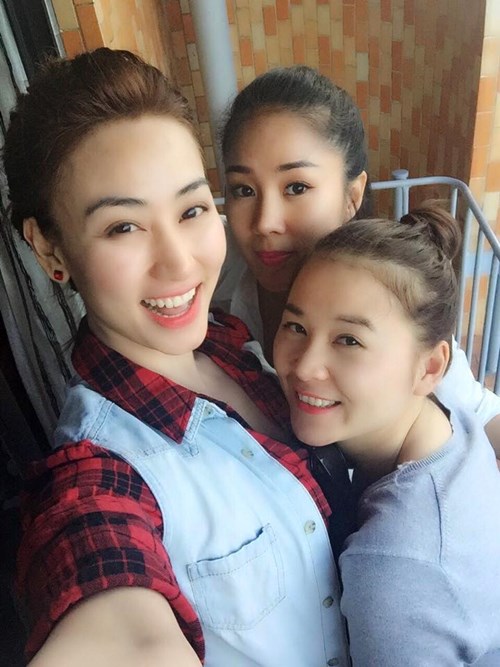 ngan khanh hoa cong chua trong tiec chia tay doi doc than - 1