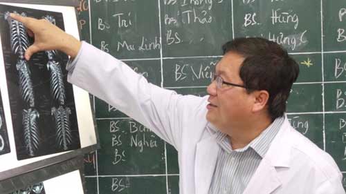 tngt o binh thuan: mot bac si may man thoat chet - 1