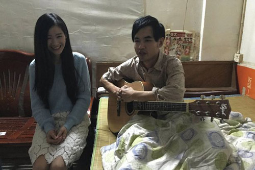co gai xinh dep “cuoi” chang khuyet tat sau 3 ngay quen - 2