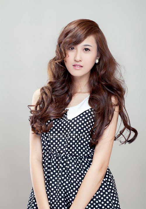 hot girl ha lade tranh thu lam toc don tet - 11
