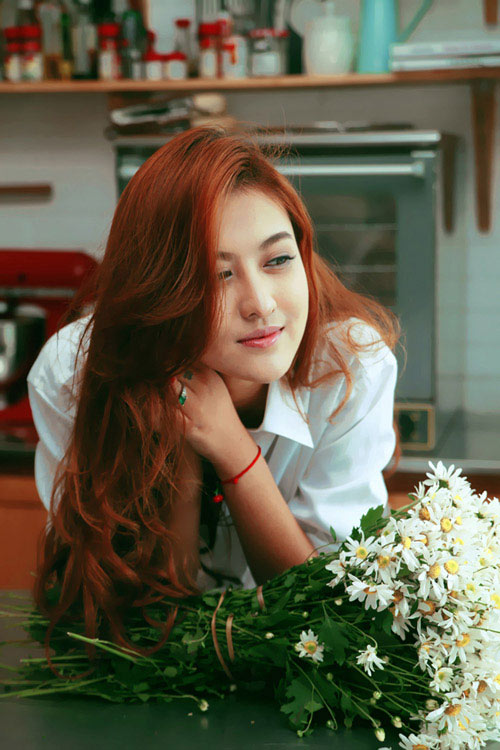 hot girl ha lade tranh thu lam toc don tet - 7