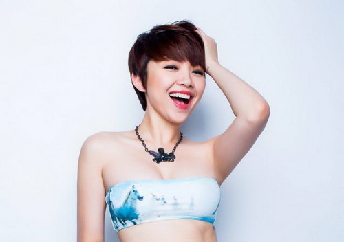 toc tien: "toi dang choi mot van co o que nha" - 1