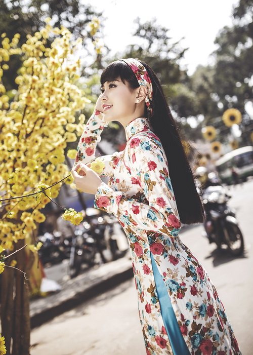 a hau diem trang dep nen na "kho cuong" voi ao dai - 3