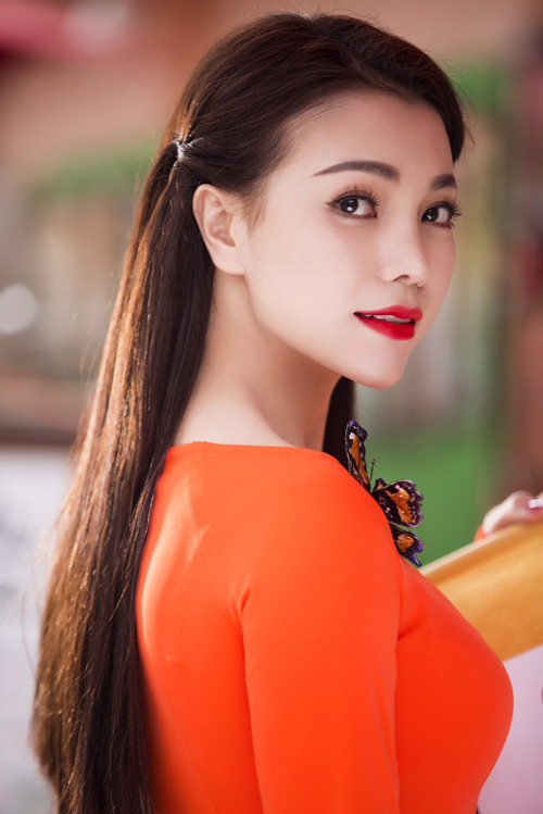 tra ngoc hang dien ao dai dao pho mua xuan - 14