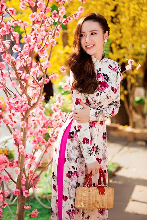 angela phuong trinh ru ban nhay tay xuong pho dau nam - 5