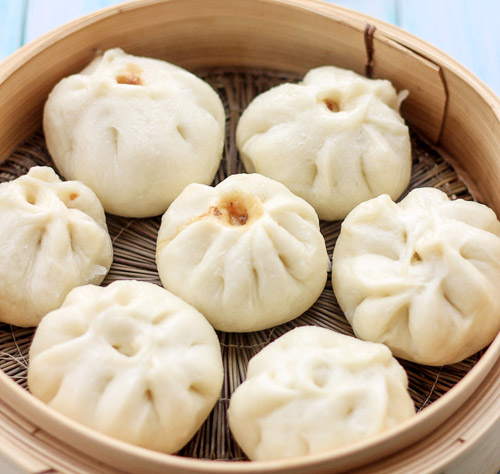 lot da buoi chieu voi banh bao nhan thit nuong - 6