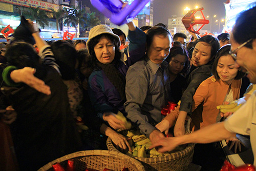 tran xuong long duong tham gia le giai han dau nam - 13