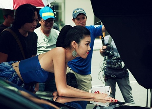 lan khue ke chuyen hon bang kieu trong phim moi - 6