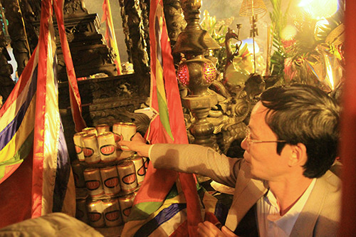 chen lan, xo day de gianh 'loc' dem khai an den tran - 14