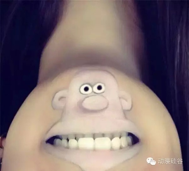 Thú vị kiểu trang điểm môi bằng... hoạt hình