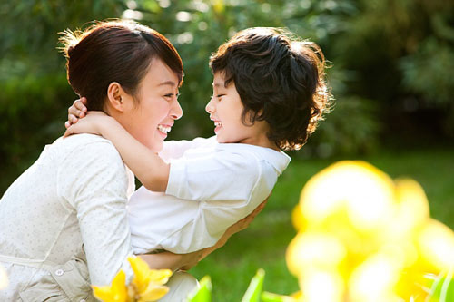 lam me don than chi vi co nguoi cha nghien ngap - 1