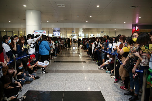 fan viet vo oa khi exo, apink, sistar xuat hien - 34