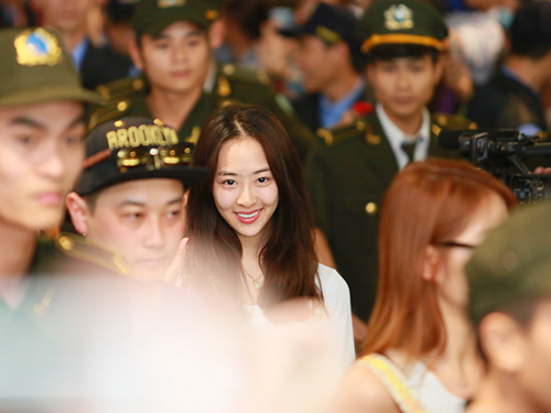 fan viet vo oa khi exo, apink, sistar xuat hien - 24