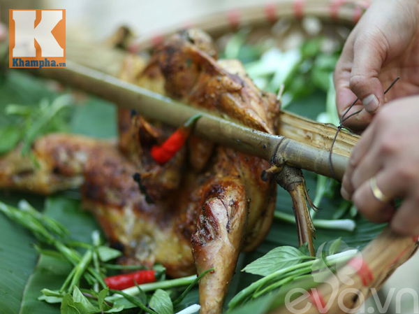 ga nuong than hoa ngon kho cuong! - 11