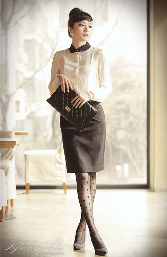 Lịch thiệp với sơ mi cao cổ - 19