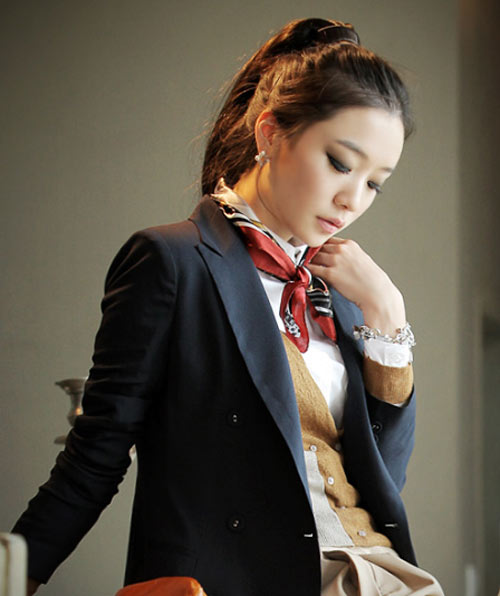 Những kiểu quàng khăn voan cách điệu - 21