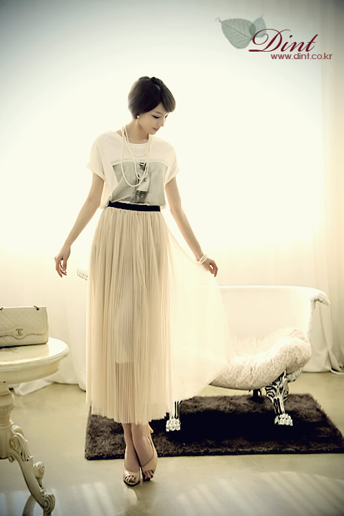 Đón hè cùng chân váy dài xòe bồng - 18