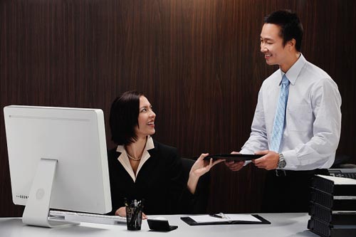 40% các vụ ngoại tình là ở công sở - 2
