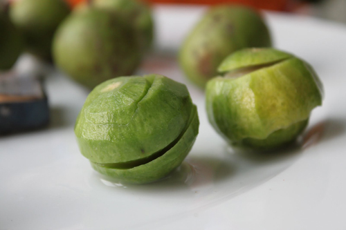 Bí quyết ngâm sấu giòn, ngon - 2