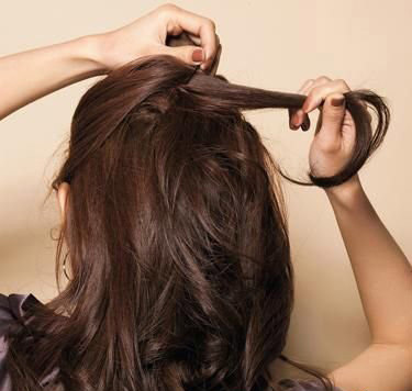 Làm phồng mái cho tóc dài xoăn - 4