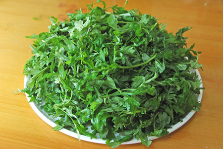 Ngải cứu có thể gây trúng độc - 1