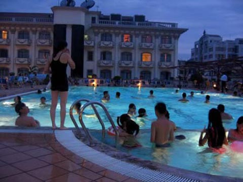 Hà Nội: Top 10 bể bơi nên đến trong hè - 5
