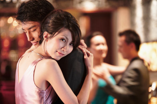 Lén lút với đàn ông có vợ - 2