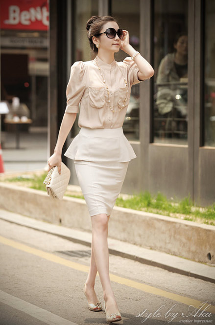 Mẫu chân váy cách điệu cho nàng công sở - 6