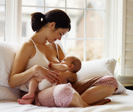 Bí quyết tránh tắc và có nhiều sữa sau sinh - 1
