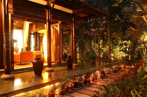 Đại gia Việt đổ “vàng tấn” trang hoàng biệt thự - 14