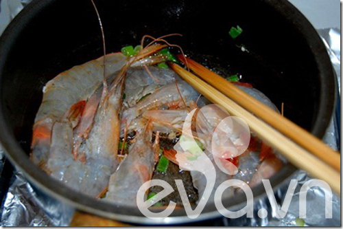 Nhanh gọn với tôm xào mặn - 3