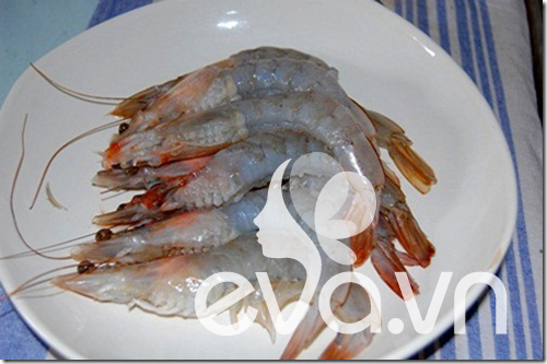 Nhanh gọn với tôm xào mặn - 2