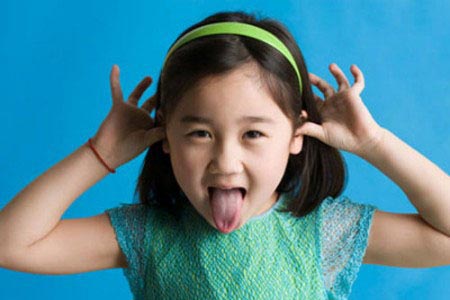 Khi bé nói tục - 1