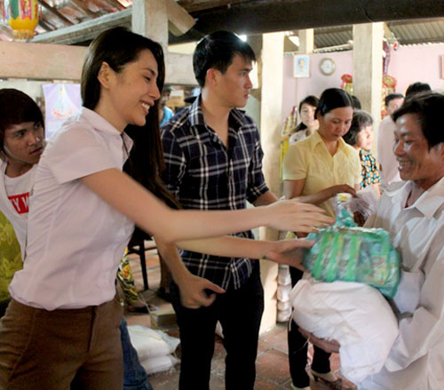 Thủy Tiên khoe mặt mộc rất xinh - 3