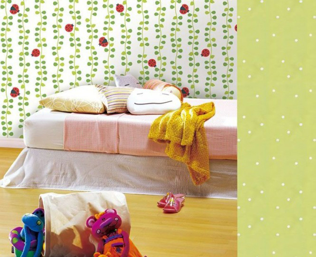 Giấy dán tường làm bé thích lắm cơ!