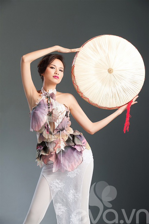 Diễm Hương khoe dáng với voan mỏng manh - 4